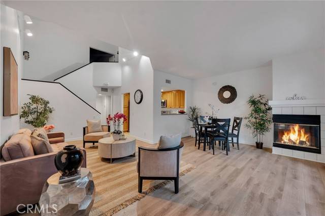 Chatsworth, CA 91311,22254 Shadow Valley CIR