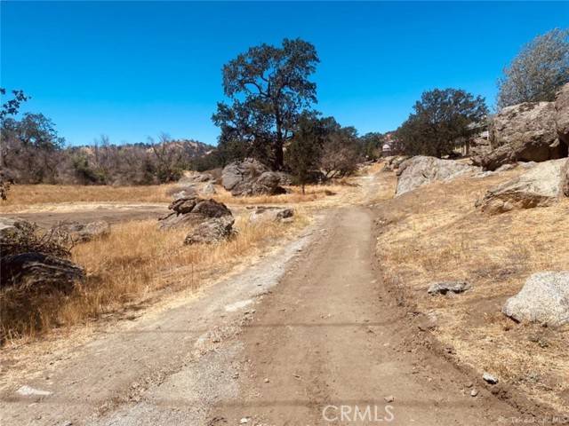 Tehachapi, CA 93561,18851 Saint Andrws DR