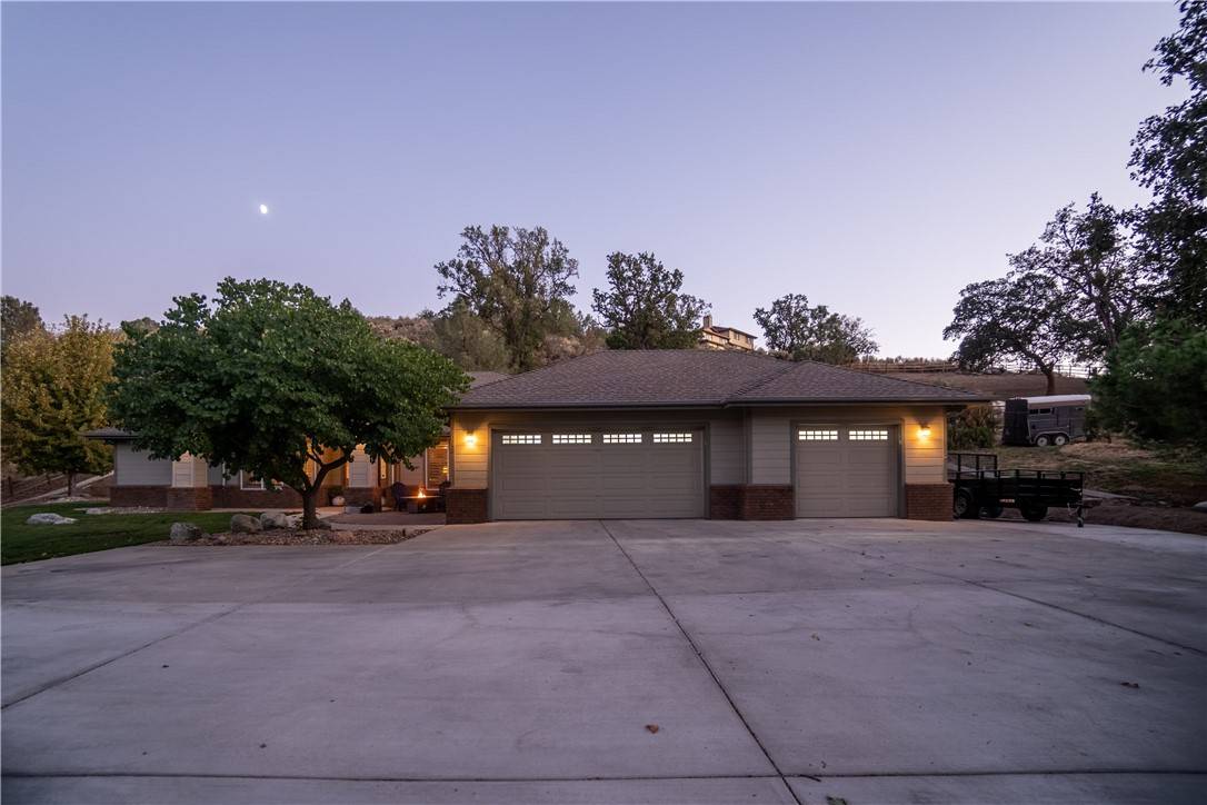 Tehachapi, CA 93561,26550 Brian PL