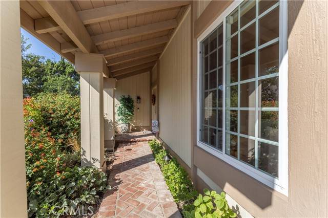 Chatsworth, CA 91311,10017 Lubao AVE