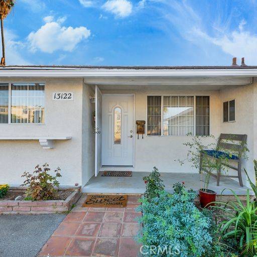 North Hollywood, CA 91605,13122 Barbara Ann ST