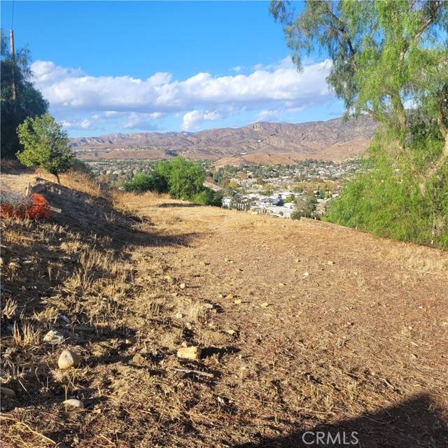 Simi Valley, CA 93063,0 Hilltop RD