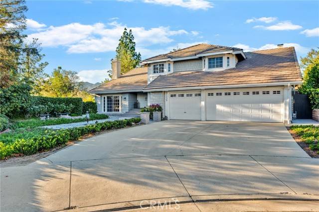 Chatsworth, CA 91311,21335 Dove PL