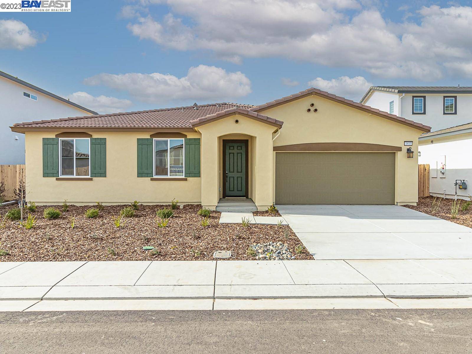 Manteca, CA 95337,1933 Shima Ave
