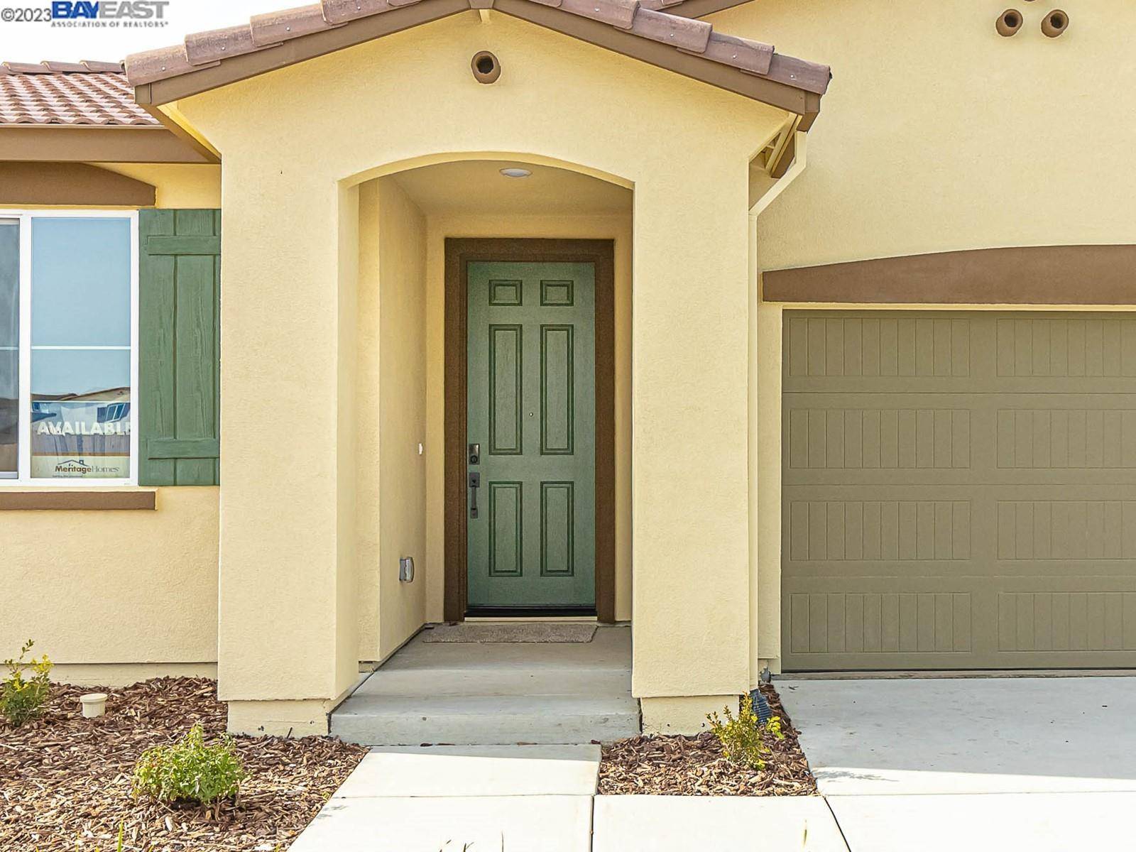 Manteca, CA 95337,1933 Shima Ave