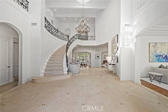 Los Angeles, CA 90077,11709 Wetherby LN