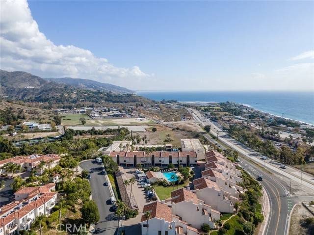 Malibu, CA 90265,23914 De Ville WAY C