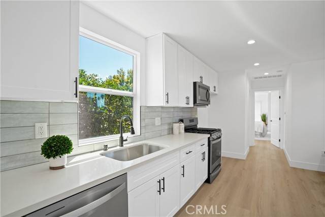 Winnetka, CA 91306,6659 Delco