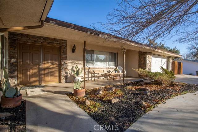 Apple Valley, CA 92307,15747 Mondamon RD