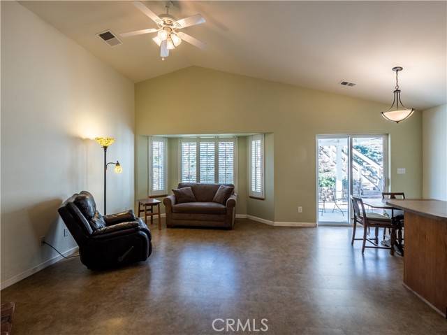 Tehachapi, CA 93561,21276 White Pine DR 42