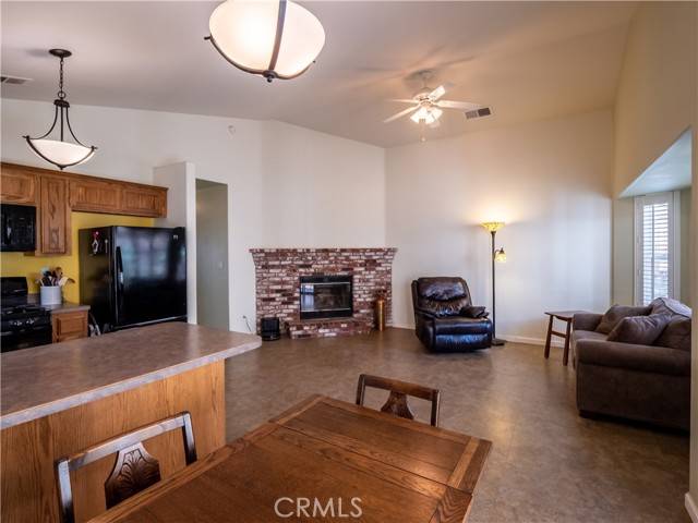 Tehachapi, CA 93561,21276 White Pine DR 42