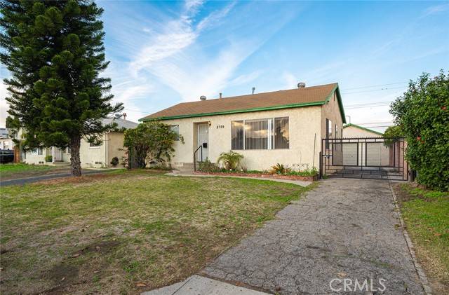 Pico Rivera, CA 90660,8729 Elba ST