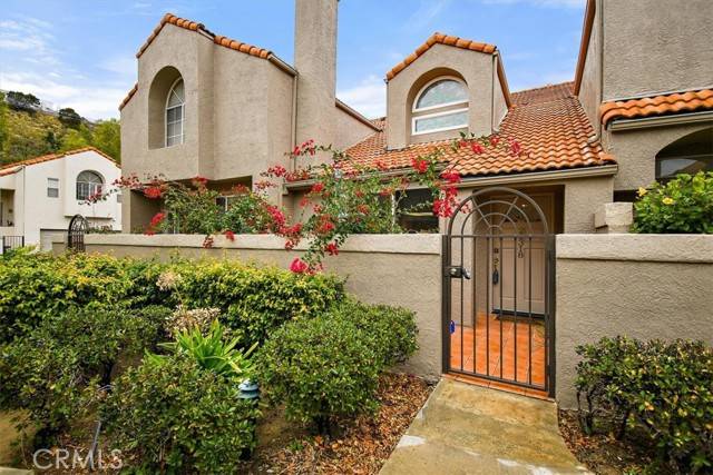 Chatsworth, CA 91311,22318 Mission CIR