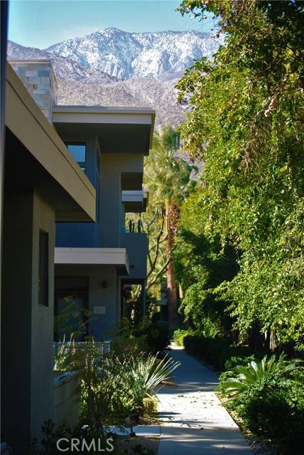 Palm Springs, CA 92264,850 E Palm Canyon DR 102