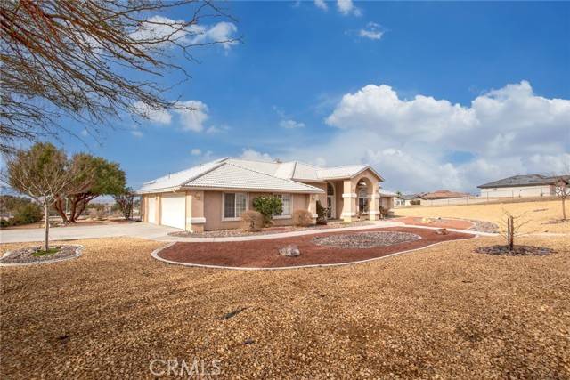 Apple Valley, CA 92307,19368 Red Feather CT