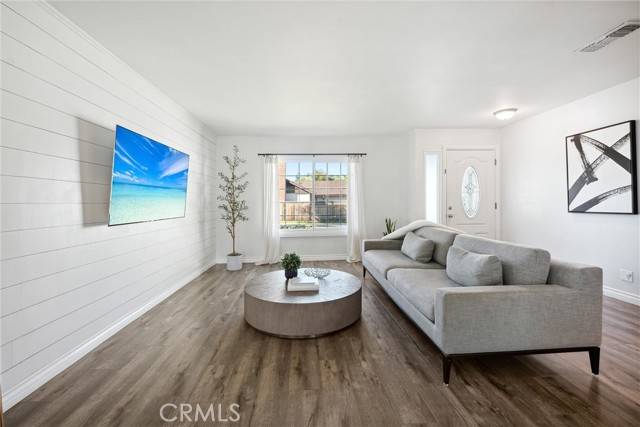 Laguna Hills, CA 92653,22406 Torino