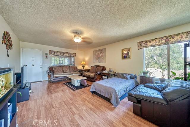 Newhall, CA 91321,19818 SPANISH OAK DR