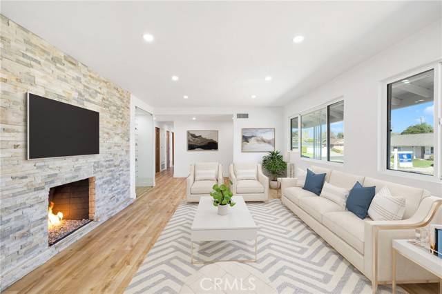 Thousand Oaks, CA 91360,1861 guilford CIR