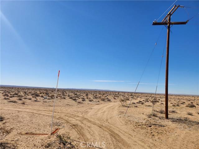 Hinkley, CA 92347,950 Cook RD