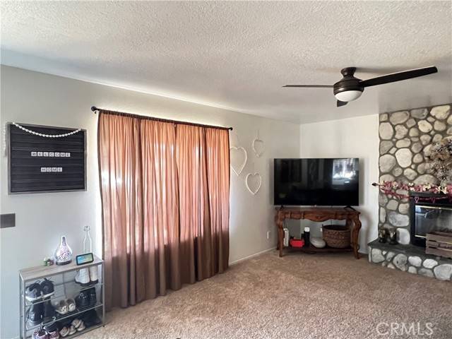 Apple Valley, CA 92307,17062 Ouray RD