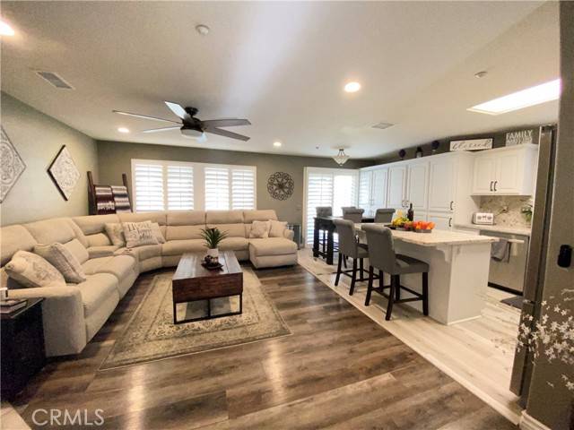 Highland, CA 92346,7817 La Cresta ST