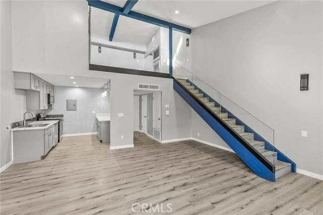 Encino, CA 91316,5460 White Oak AVE H308