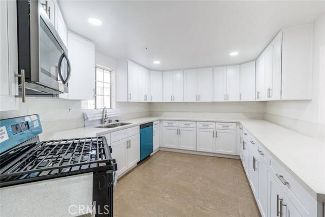 Sylmar, CA 91342,14035 Astoria ST 130