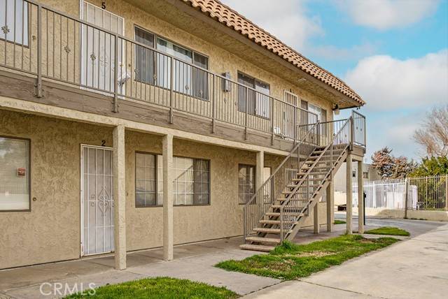 Palmdale, CA 93550,518 E Avenue Q4