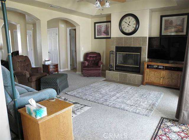 Tehachapi, CA 93561,27511 Stallion Springs DR