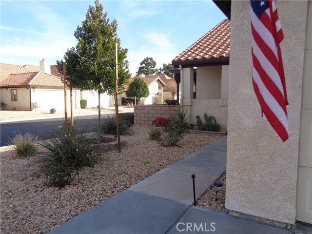 Apple Valley, CA 92308,19273 PALM WAY