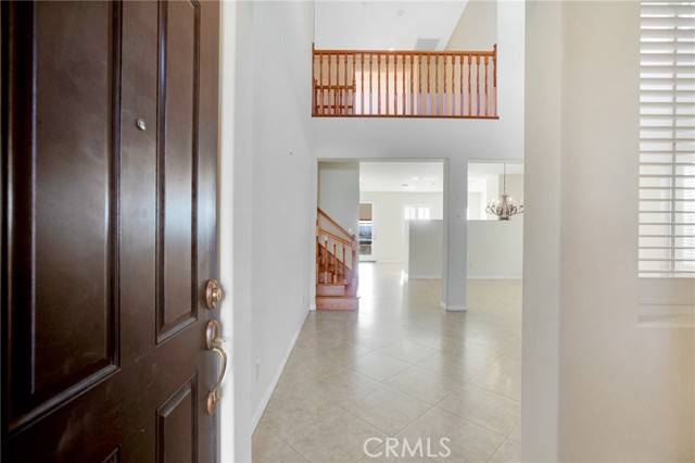 Sun Valley, CA 91352,10066 Chardonnay CT