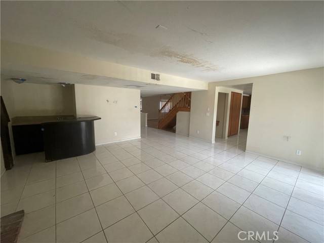 Chatsworth, CA 91311,10552 Alabama AVE