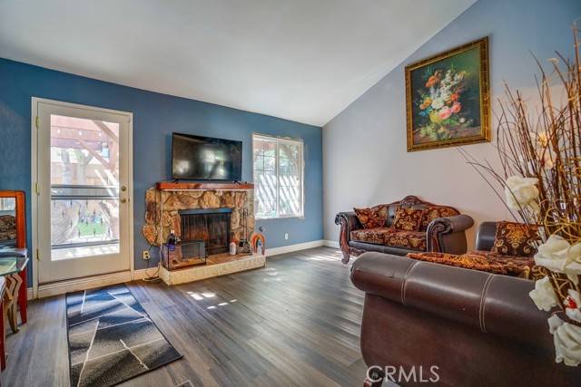 Chatsworth, CA 91311,21958 Vintage ST