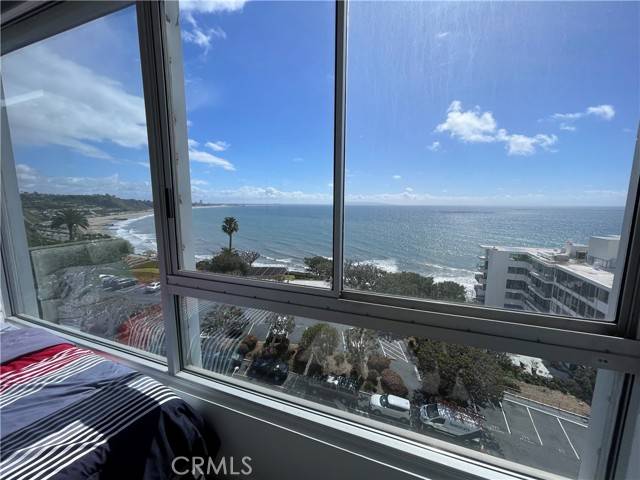 Pacific Palisades, CA 90272,17350 W Sunset BLD 701
