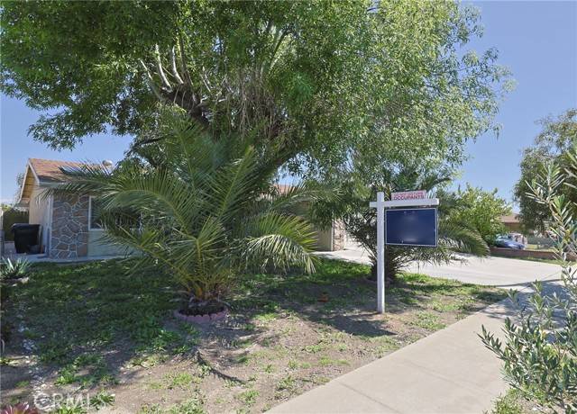 Fontana, CA 92335,9545 Tamarind AVE