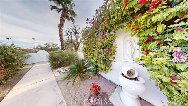 Palm Springs, CA 92262,370 W Sunview AVE