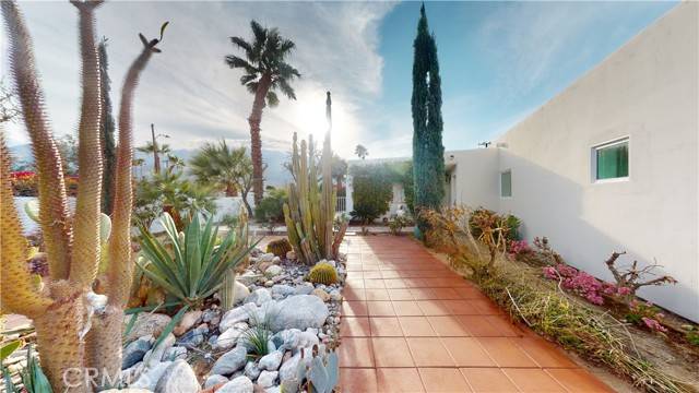 Palm Springs, CA 92262,370 W Sunview AVE