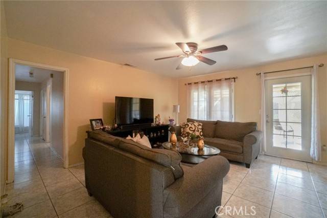 Reseda, CA 91335,8013 Chastain AVE