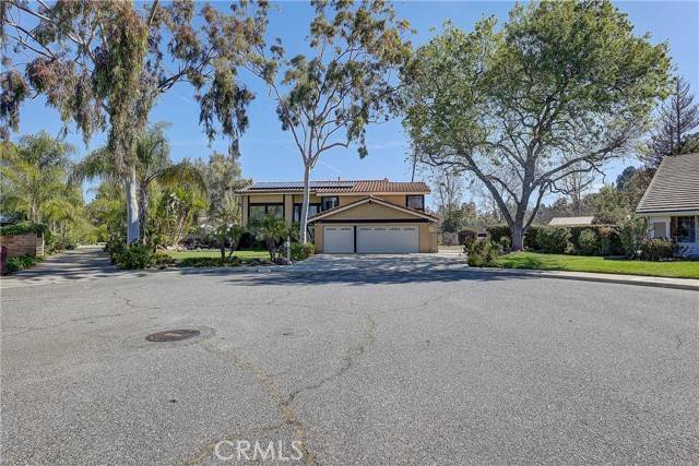 Simi Valley, CA 93065,985 Oakmont CT