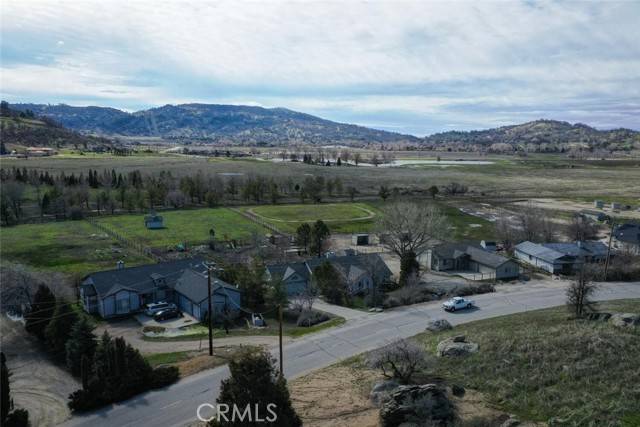 Tehachapi, CA 93561,23500 Lakeview DR