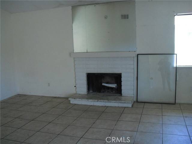 Palmdale, CA 93550,37117 32nd ST