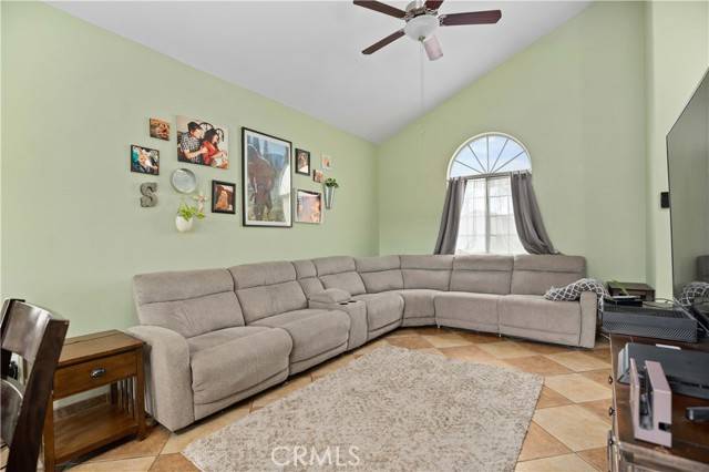 Bakersfield, CA 93313,6506 Summer Breeze LN