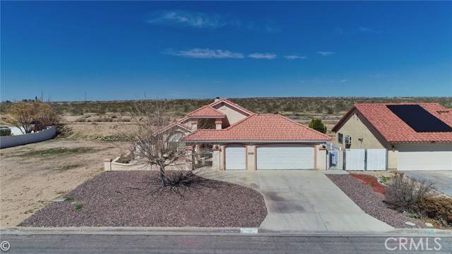 Helendale, CA 92342,27066 Silver LKS