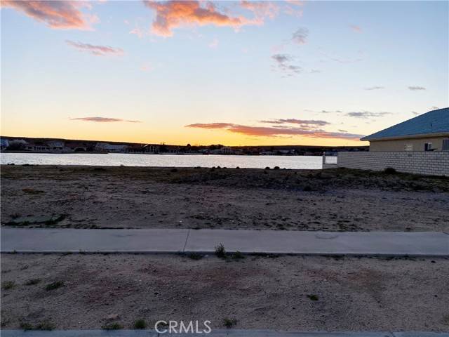 Helendale, CA 92342,26464 Blue Water RD