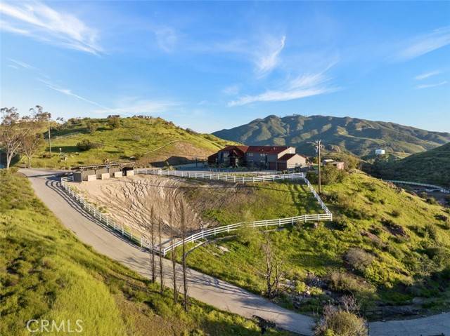Malibu, CA 90265,32194 Mulholland