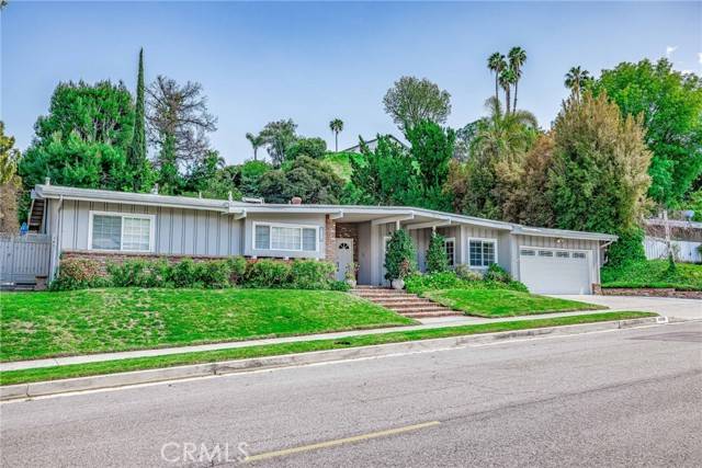 Tarzana, CA 91356,4358 Nogales DR