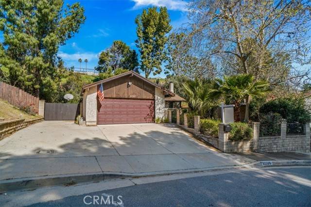 Saugus, CA 91350,22309 Melodi LN