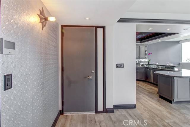 Pacific Palisades, CA 90272,17366 W Sunset BLD 105