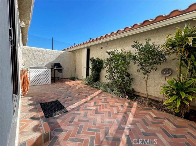 West Hills, CA 91307,6831 Valley Circle BLD 63