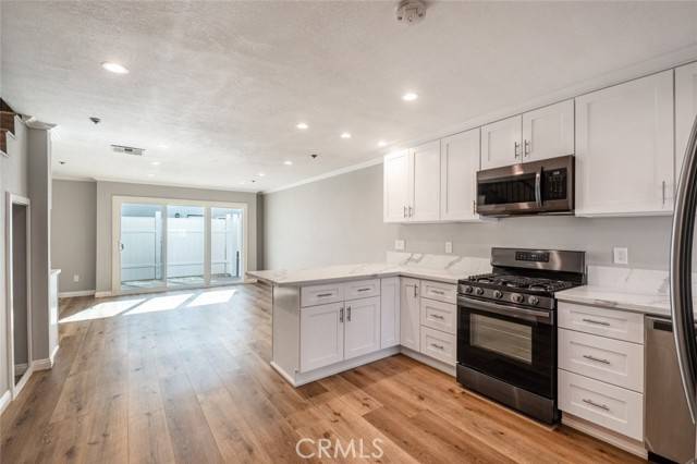 Glendale, CA 91207,315 Cameron PL 4